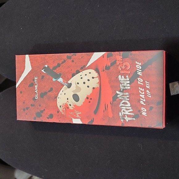 Glamlite Friday The 13th Lip Kit - Picture 4 of 5